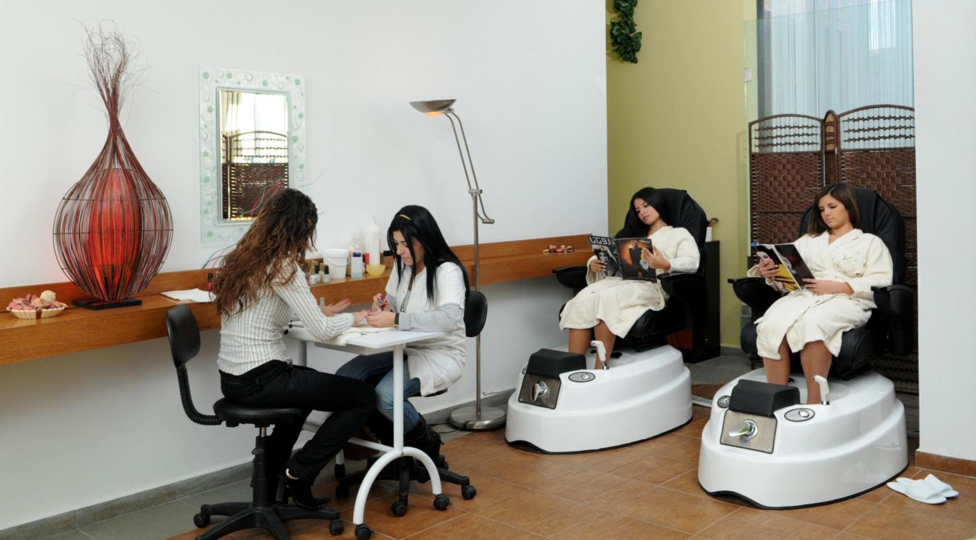 Victory Byblos Hotel & Spa Bagian luar foto